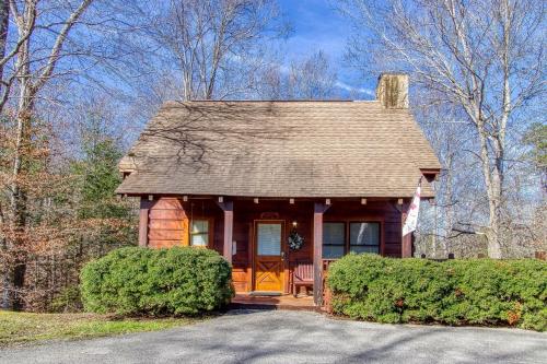 ER83 - Savage Loft - Your Close to the Action Cabin Getaway cabin - image 14