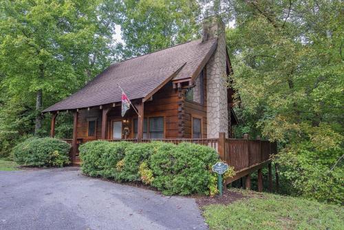 ER83 - Savage Loft - Your Close to the Action Cabin Getaway cabin - image 8