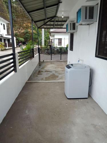 Exterior view, Cozy 2BR Bungalow House & Lot, Near Airport, Ateneo de Cebu, SM Lacion, Gaisano Grand mall in Consolacion