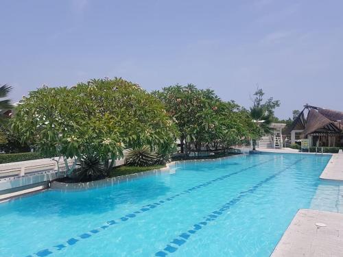 Balcony/terrace, A sea view 3 bedroom beach vacation home near Repelling Platform