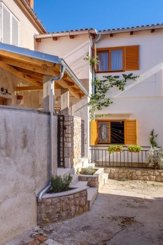 Apartments with a parking space Losinj, Losinj - 20281