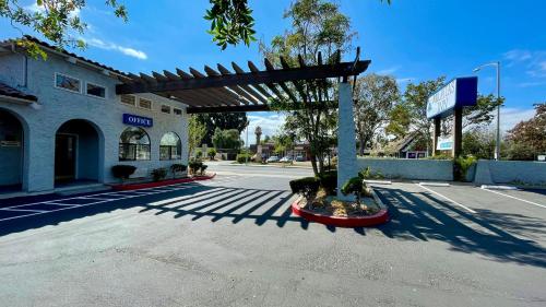 Rodeway Inn Milpitas near Great Mall