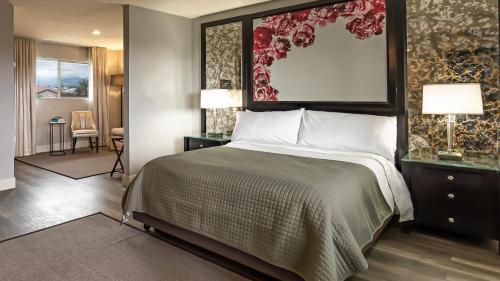 Onsen Hotel and Spa in Desert Hot Springs, USA