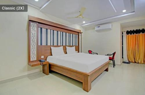 Hotel Sitara Grand By WB Inn