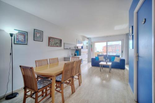 Very pleasant 2 rooms garage near the beaches - 레스토랑