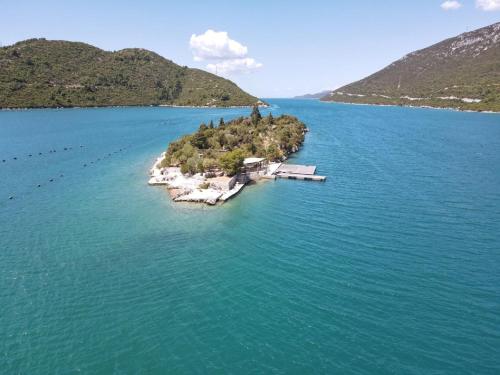 ทัศนียภาพภายนอกโรงแรม, Holiday Home By The Sea - Nina & Kate in สโตน