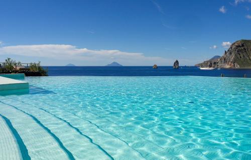 Therasia Resort Sea and SPA - image 13