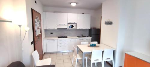 Residence Roberta con piscina - Agenzia Cocal 5