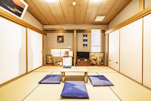 Japanese-Style Room