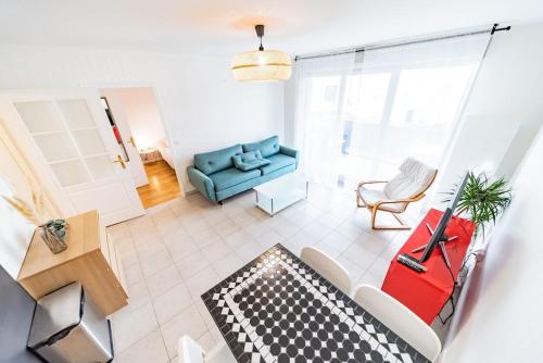 Charming T2 (44M2) bright with Terrace - Location saisonnière - Villeurbanne