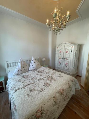Apartment image 6
