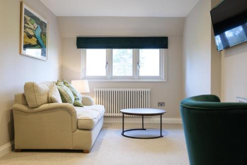 The Olive Apartment - Greentrees Estate - Haywards Heath