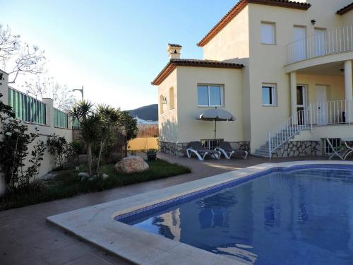 Stunning 3-Bed House in Pego