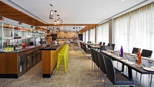 ห้องอาหาร, Zone by The Park, Coimbatore in กลางเมืองโคอิมบาตอร์