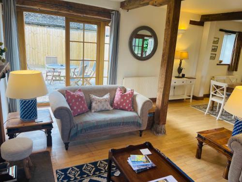 Cotswold Country Cottage
