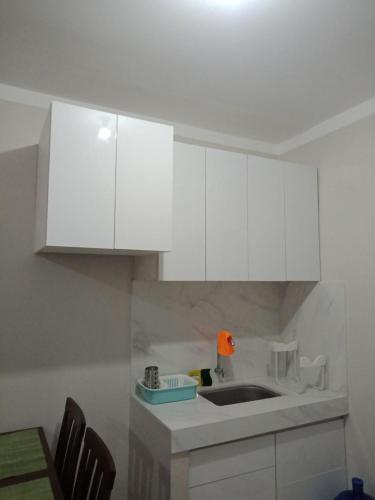 keittiö, Cozy 2BR Bungalow House & Lot, Near Airport, Ateneo de Cebu, SM Lacion, Gaisano Grand mall in Consolacion