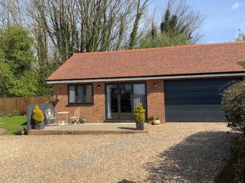Altan/terrasse, Open plan Stylish Apartment in rural Kent in Egerton
