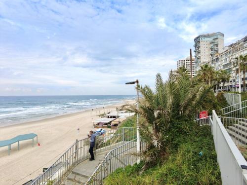 Vue extérieure, Lovely apartment with sea view in Bat Yam