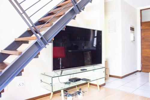 Stunning 2 Bedroom Inverter , WiFi Inside Golf Estate