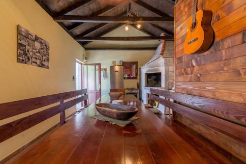 Modern Two Bedroom Apartment  image 7