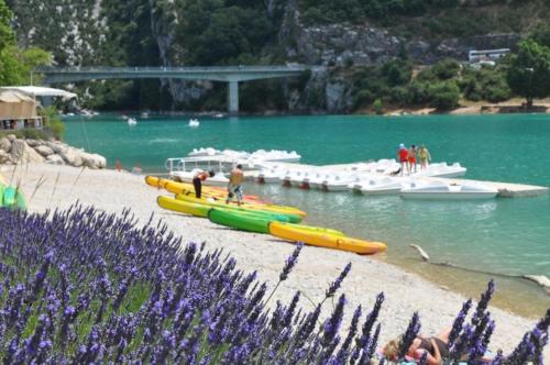 BUNGALOW / CAMPING 3* / GORGES DU VERDON / PROCHE DU LAC DE STE CROIX /STANDING/ 4 P
