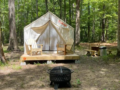 . Tentrr State Park Site - Mississippi Wall Doxey State Park - Woodland F - Single Camp