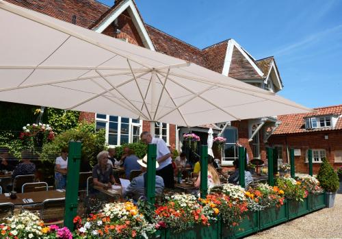 Crown and Castle - image 13