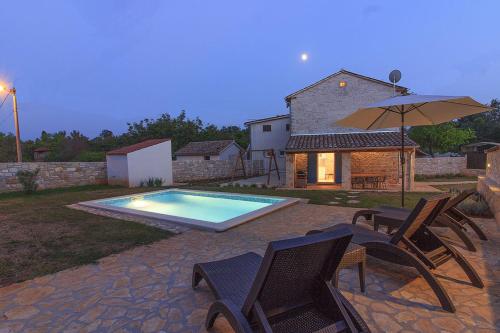 Cozy istrian stone villa Sasso with private pool
