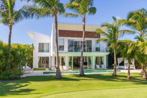 Villa image 1