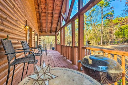 Pet-Friendly Cabot Cabin with Fenced Yard!