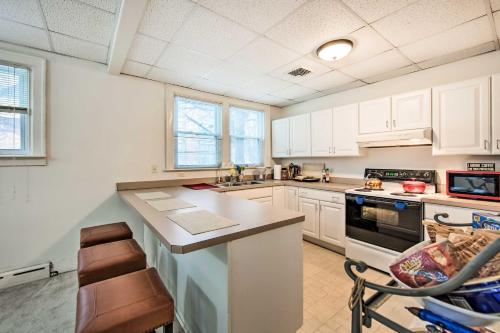 Lancaster Unit with Expansive Covered Porch!, Lancaster (Foto 8)