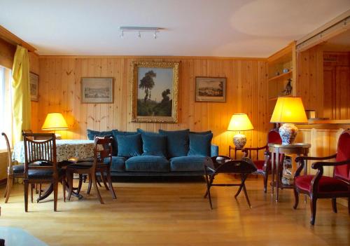 Spacious for up to 5 guests by Golf Course, Belfry