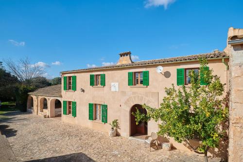 Finca Son Oliver by Mallorca House Rent
