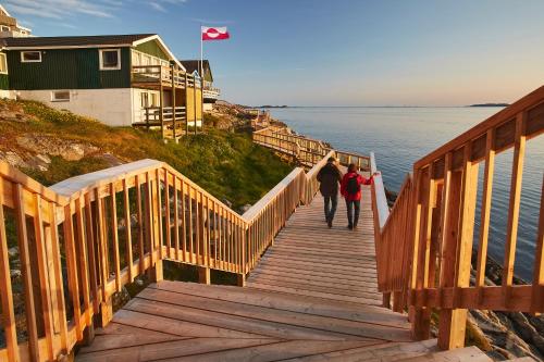Suasana persekitaran, HHE Express in Nuuk
