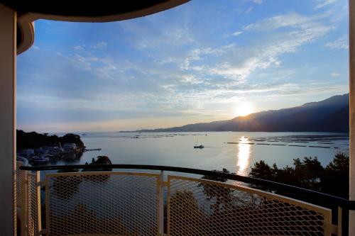 Family Room with Tatami Area and Sea View - Non-Smoking