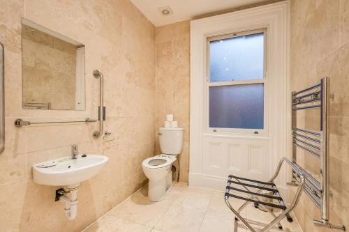 Central Belfast Apartments Harpers - Tap to explore photos