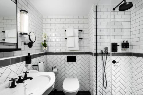 Victory House London - image 12