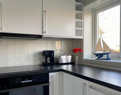 Helgas Hus tre rum o kök (Helgas Hus tre rum o kok) in Hunnebostrand