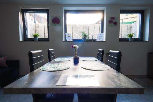 Зручності, FeWo WOW! TOP Lage! Schöne 2-Zimmer Wohnung! (FeWo WOW! TOP Lage! Schone 2-Zimmer Wohnung!) in Lahr/Schwarzwald