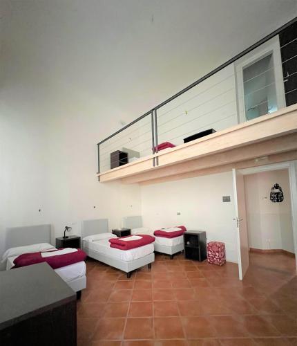 Emerald Palace Hostel Room Type - Bed in 4-Bed Female Dormitory Room