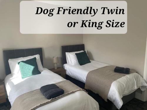 2 twin beds