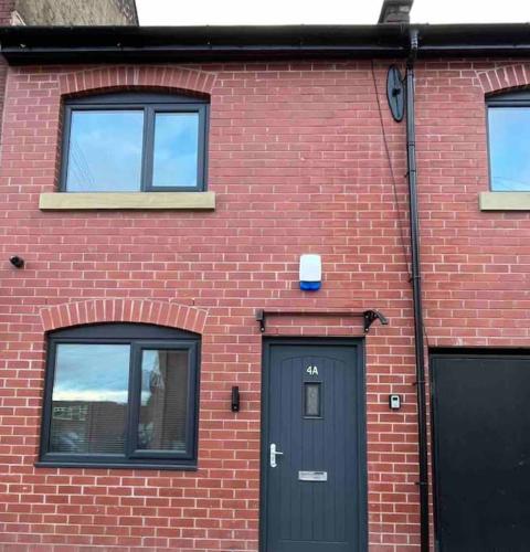 New Build Cosy Duplex Modern Apartment Greater Manchester near Stepping Hill Hospital