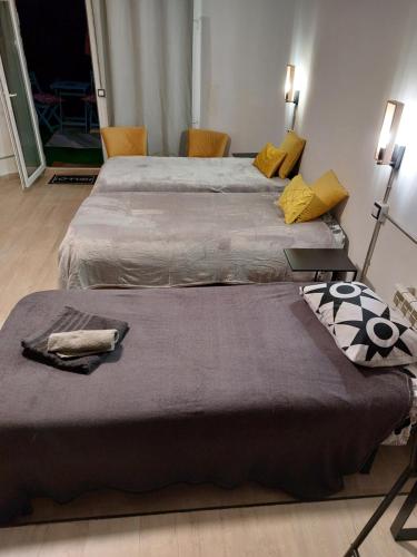 Habitación, Lovely home, cozy corner in el Bosque, Madrid. in Villaviciosa de Odon