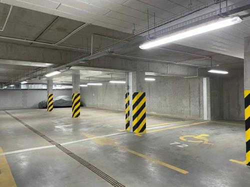 Art Marina nad rzeką z bezpłatnym parkingiem, Breslau (Foto 9)