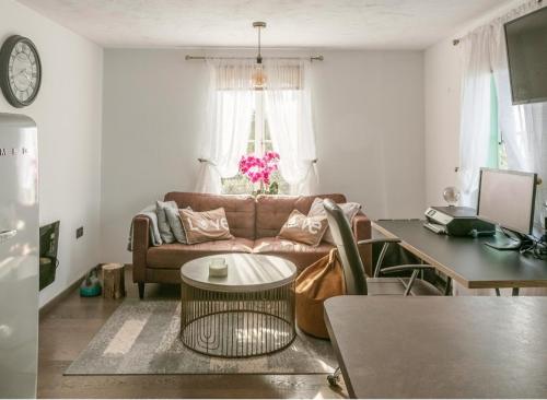 Elegant 2 BR Apartment in Historic Cambridge in Papworth