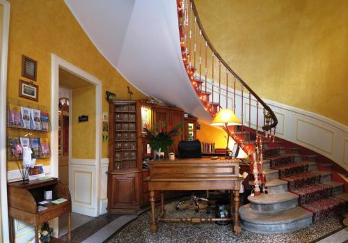 Lobby, Hotel du Parc near Musée Atger
