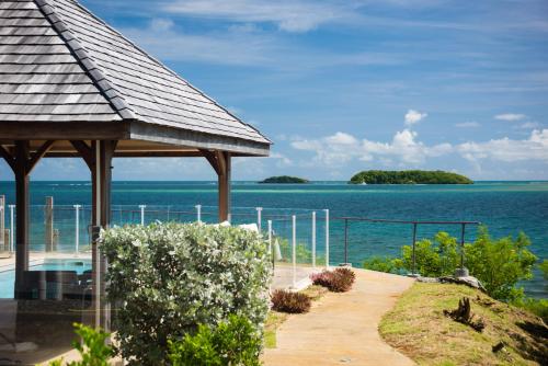 EAST KEYS - Lucy's Bay EAST KEYS - Lucy's Bay