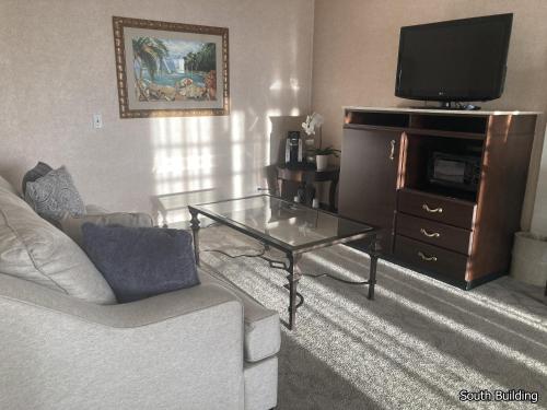 14 West Laguna Beach - image 10