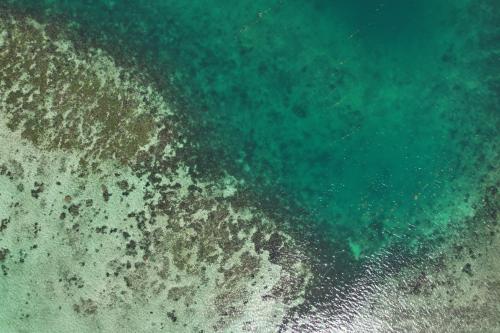 EAST KEYS - Lucy's Bay EAST KEYS - Lucy's Bay