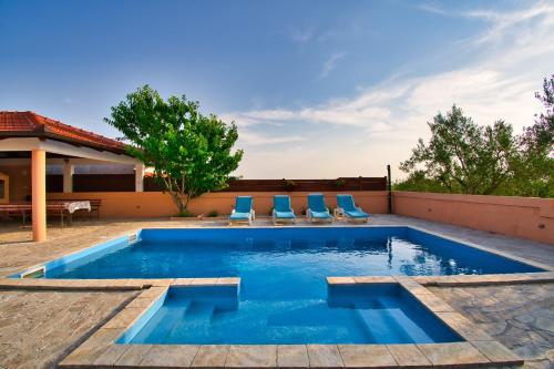 MY DALMATIA - Holiday home Visocane with private pool